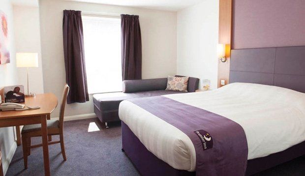 Premier Inn Cardiff City South Экстерьер фото